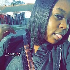 Meet your Posher, Angelette